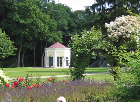 Palácio e Parque Zespol, Polônia. Fonte: http://www.johnbrookes.com